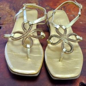 Aerosoles Gold size 7 sandals